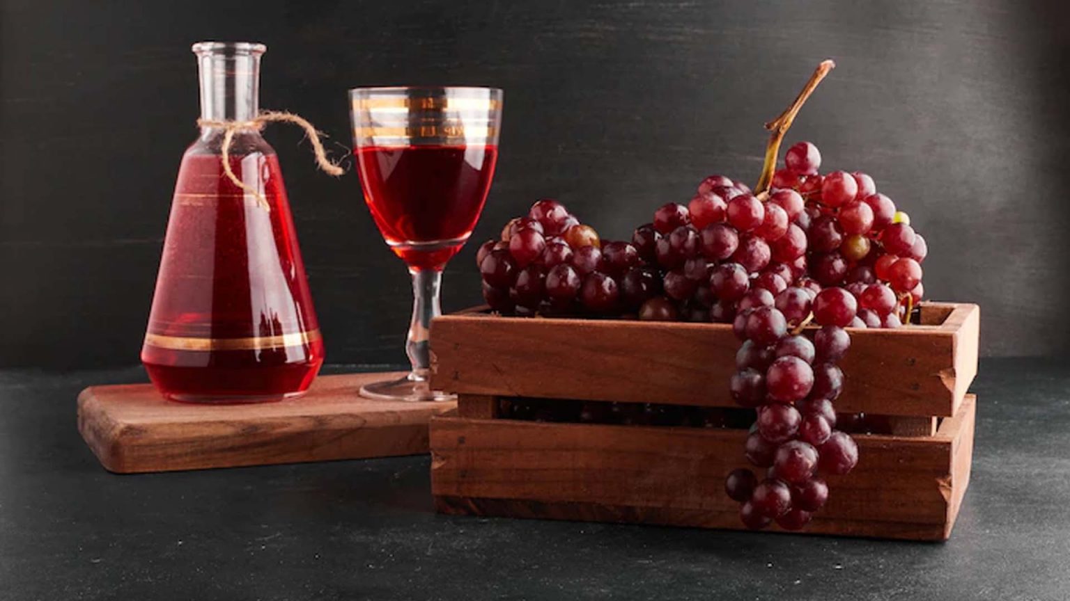 Is Grape Juice Healthy? NutritionFact.in