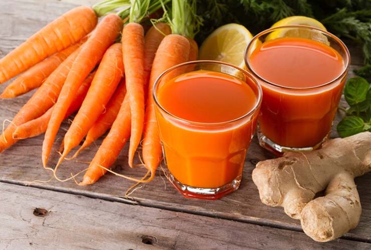 Carrot and ginger juice for healthy skin