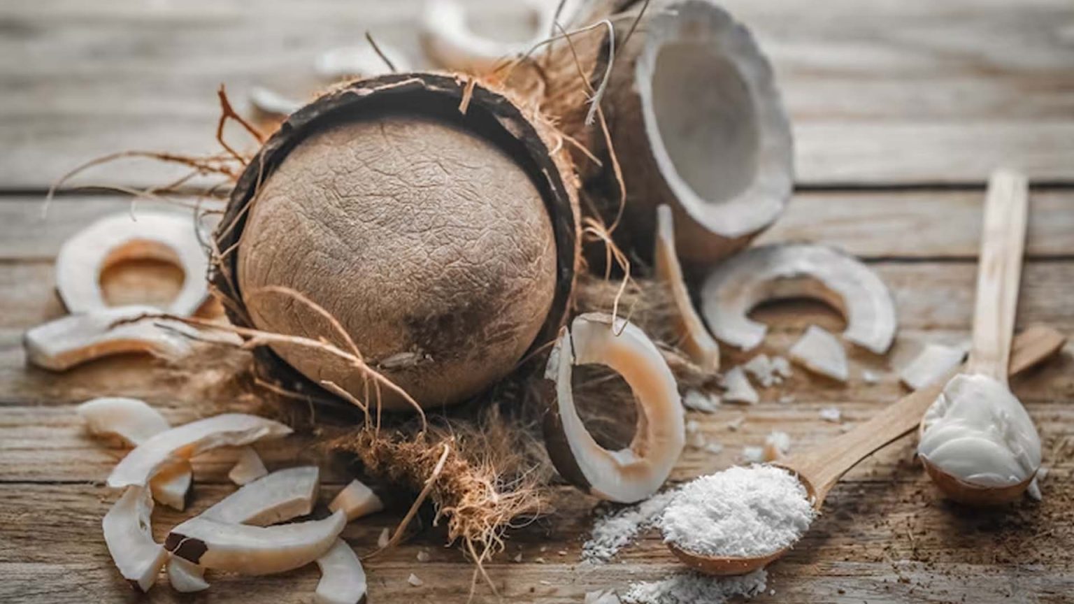 What is the Nutritional Value of Dry Coconut Per 100g? NutritionFact.in