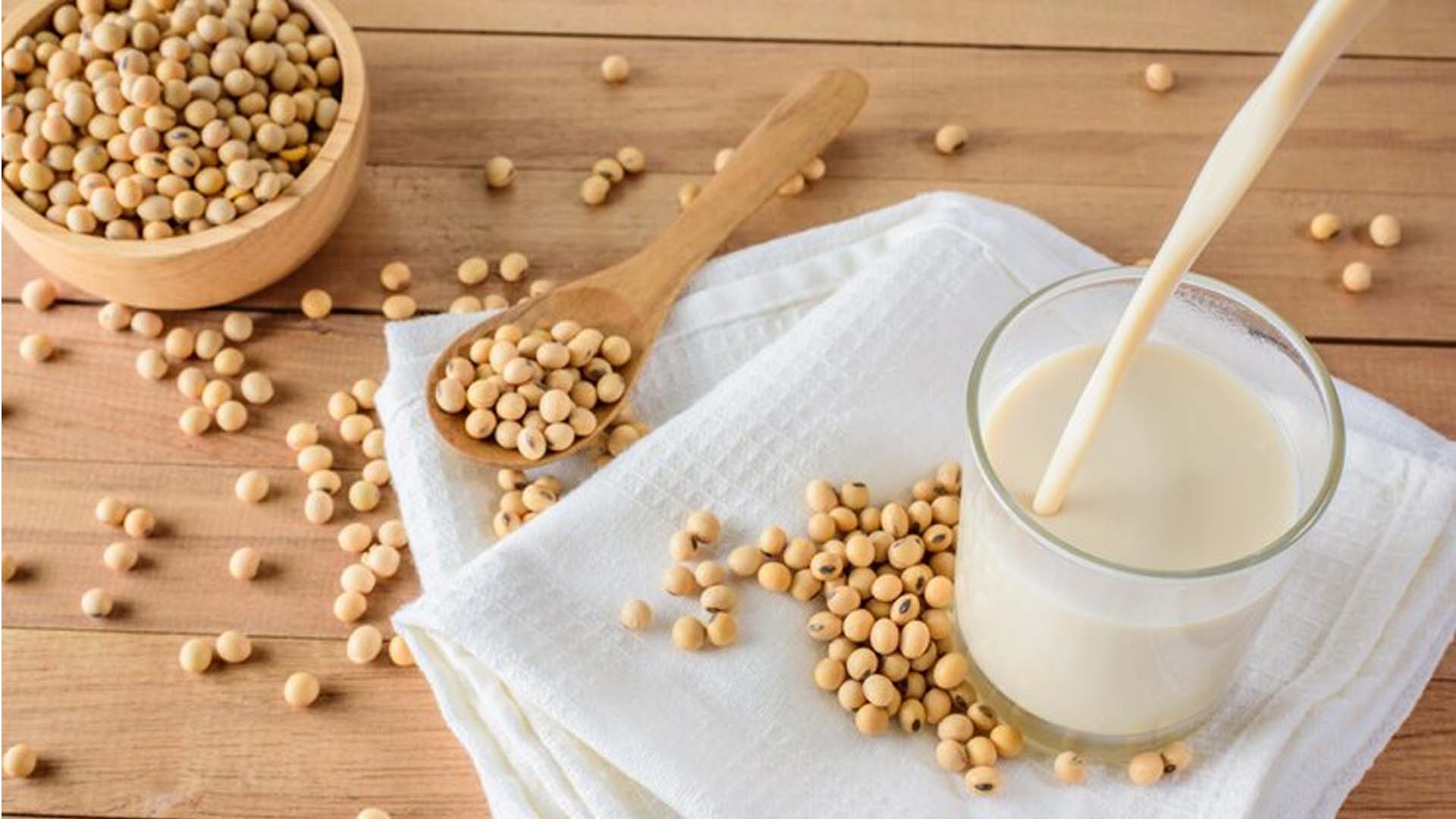 The Nutritional Benefits and Potential Downsides of Soy Milk