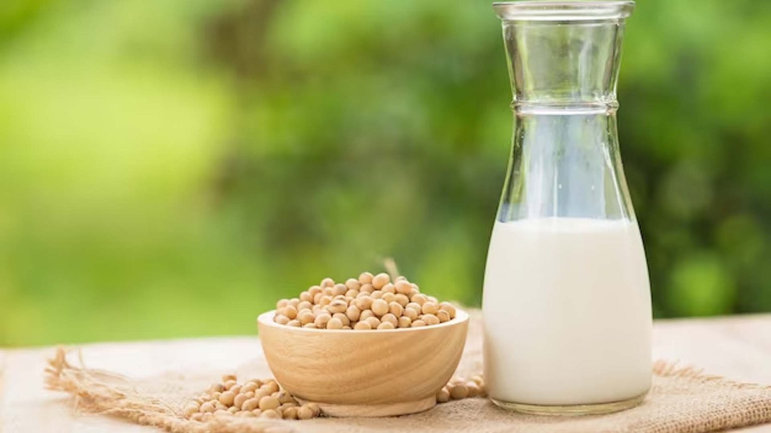 Why Choose Dairy Alternatives? Health and Environmental Benefits
