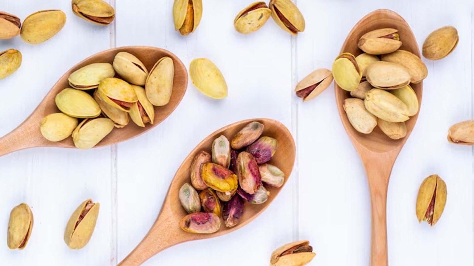 What are the Health Benefits of Pistachios? NutritionFact.in