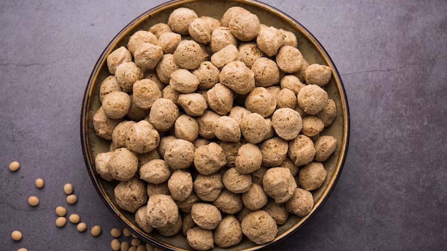 What is the Nutrition of 50g Soya Chunks? NutritionFact.in