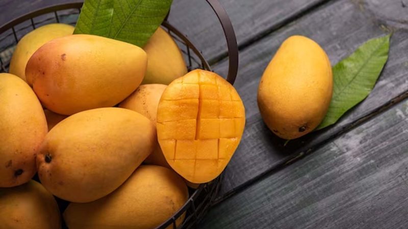 What Health Benefits Do Mangoes Have? – NutritionFact.in