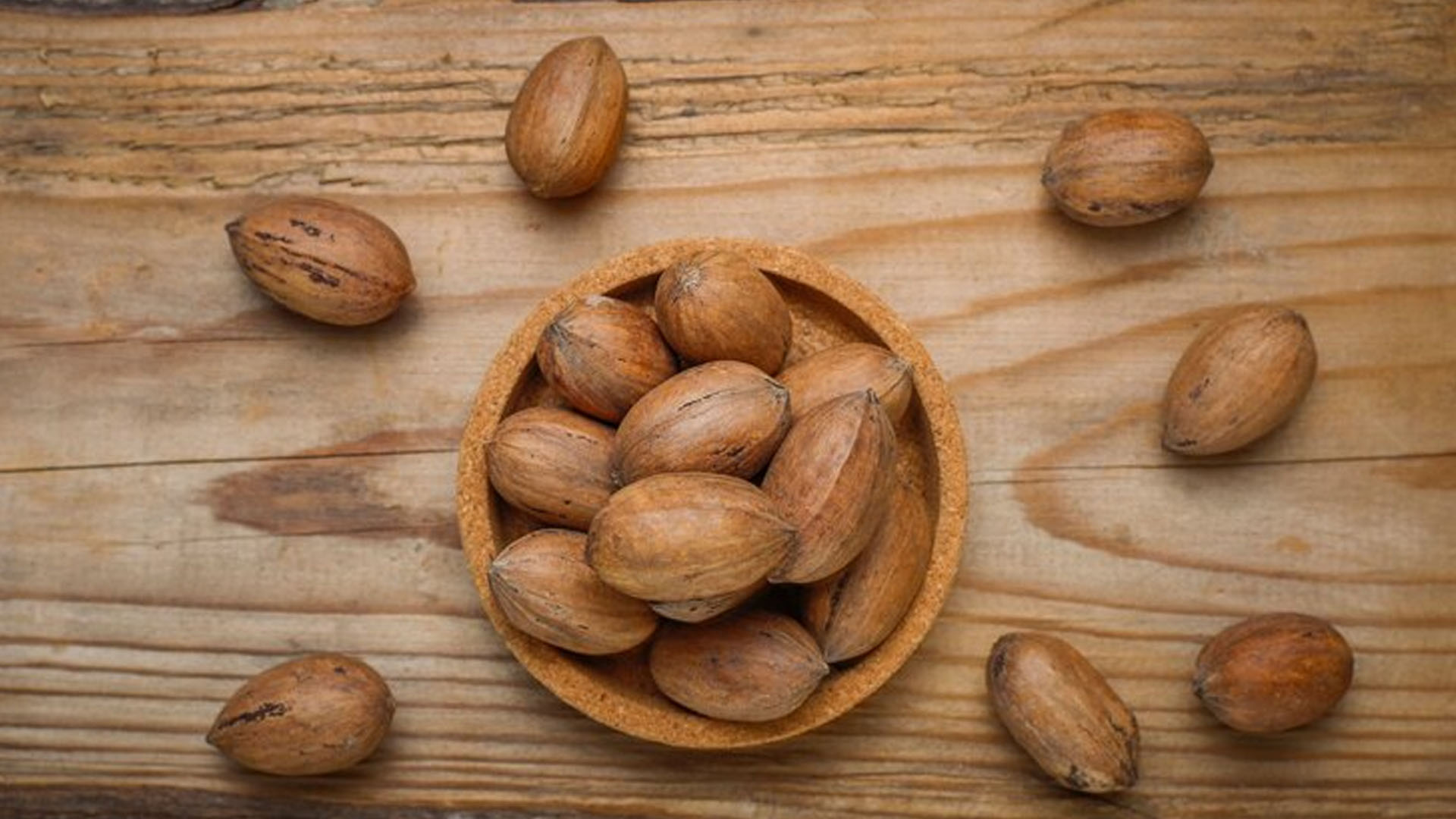 What Are The Health Benefits of Eating Pecans?