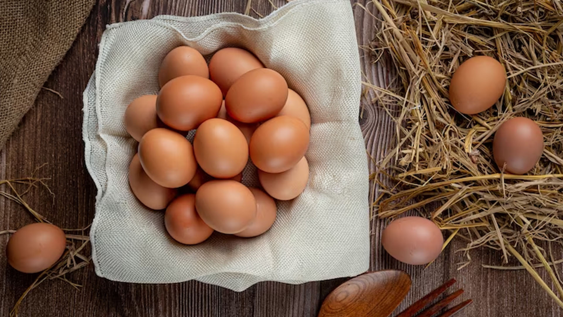 What Are The Health Benefits of Eating Raw Eggs?