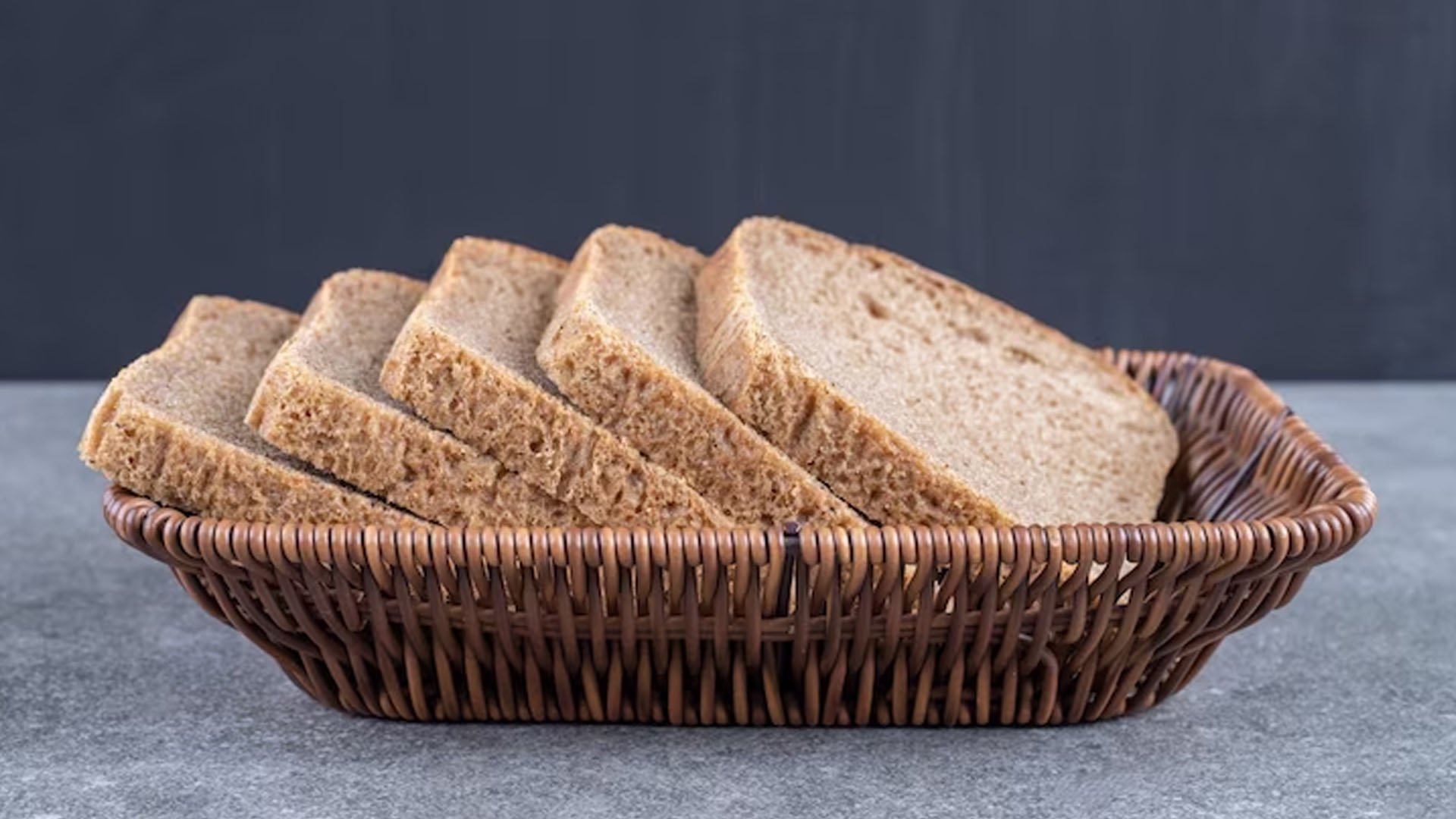 Is Wheat Bread Good For Health At Nights?