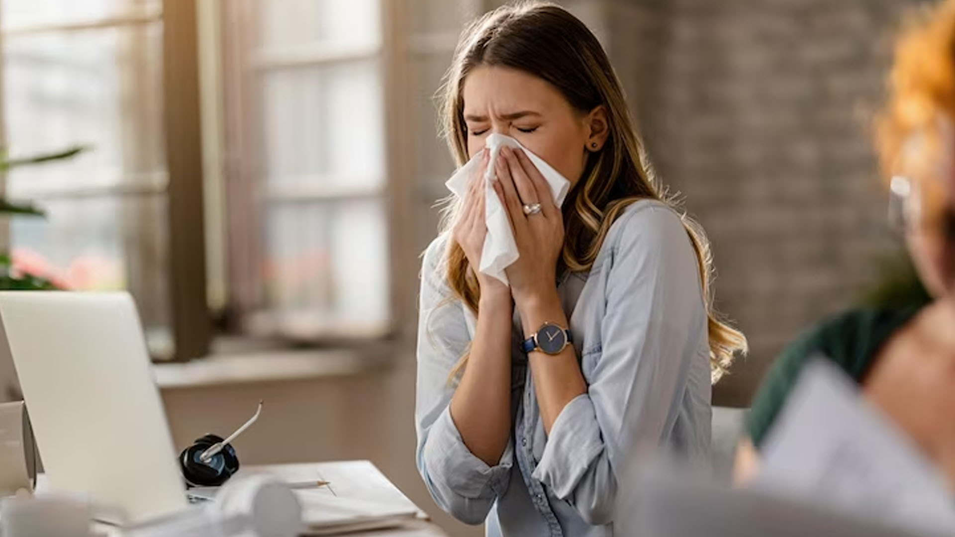 Is Sneezing A Covid Symptom?