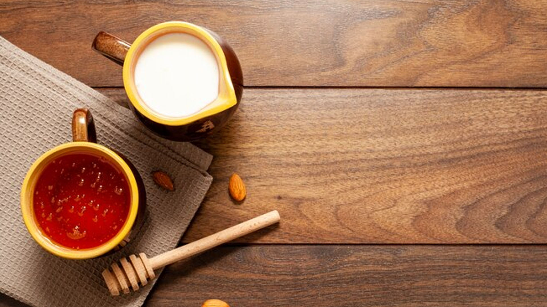 What Are The Health Benefits of Warm Milk and Honey?