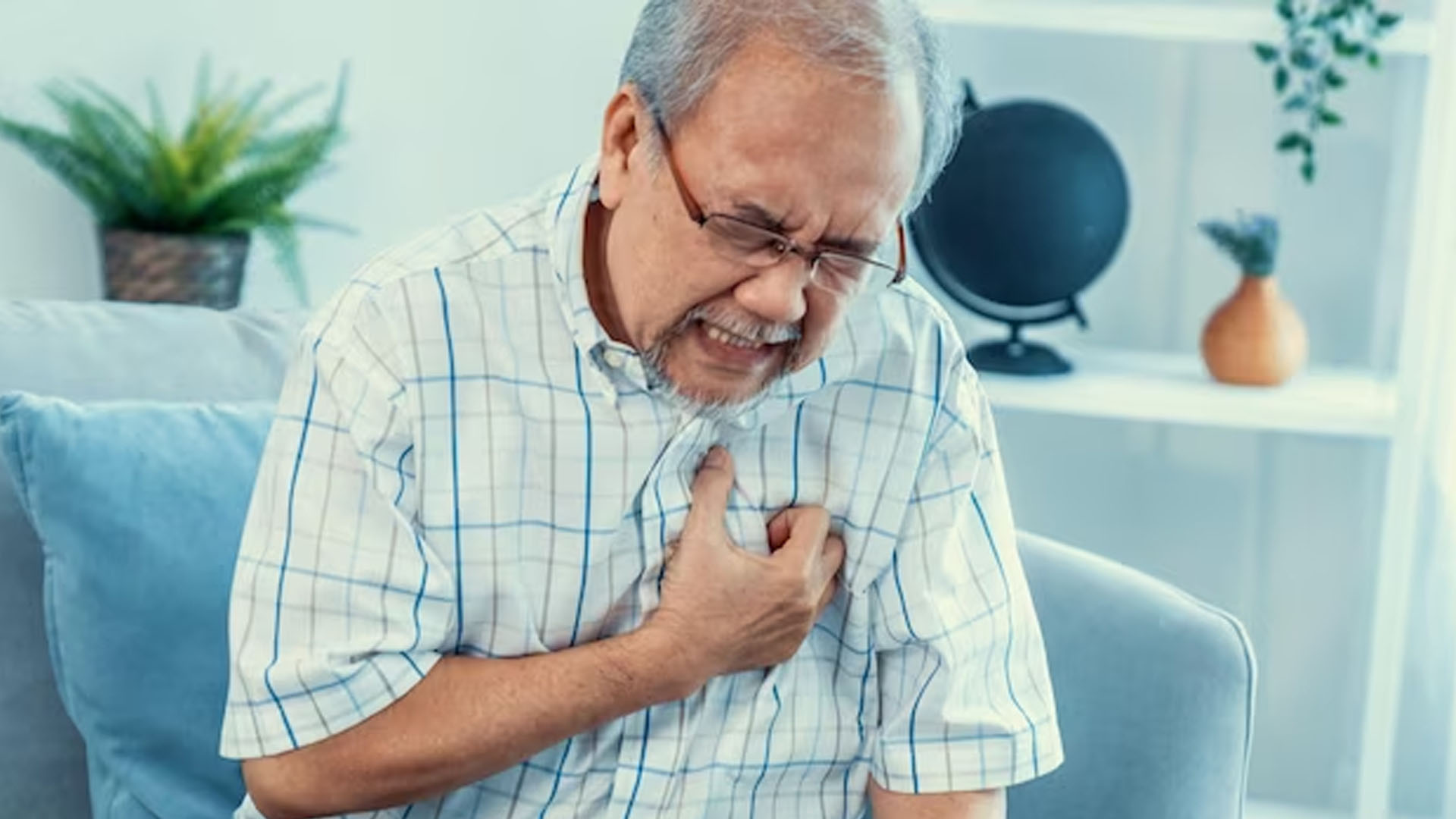 What are the Signs and Symptoms of a Heart Attack?