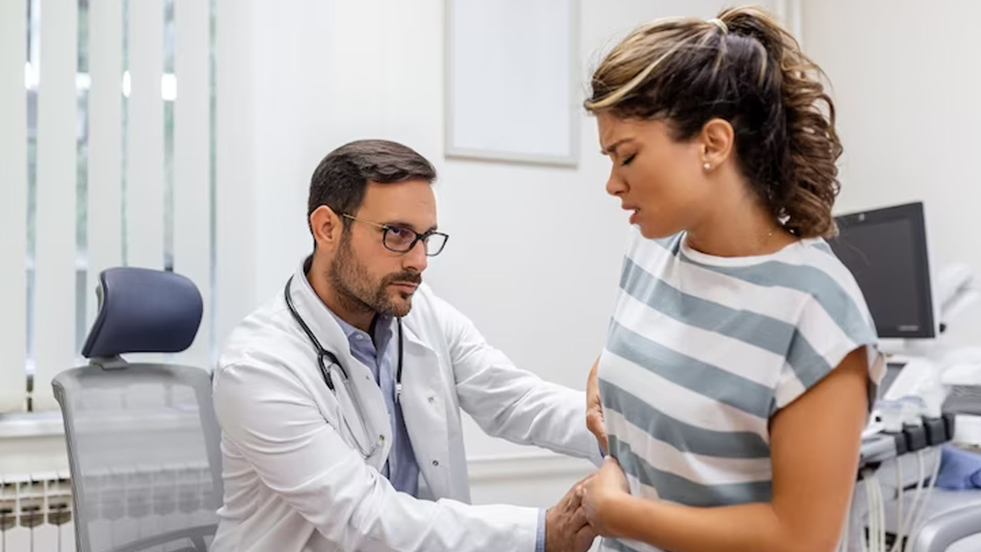 What are the Symptoms of Adrenal Cancer?