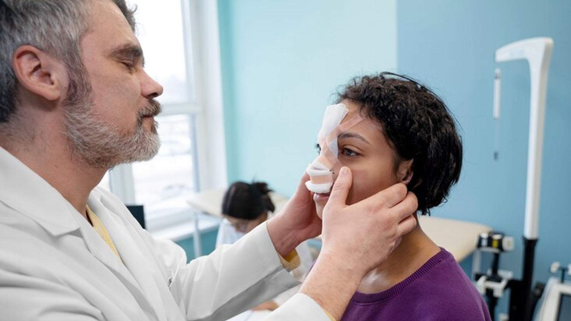 What are the Symptoms of a Deviated Septum?