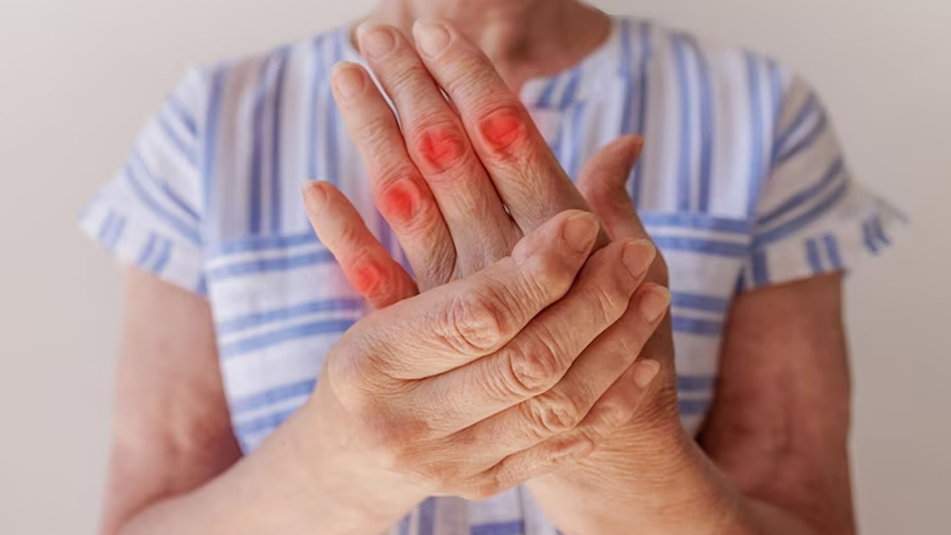 What are the Symptoms of Enteropathic Arthritis?