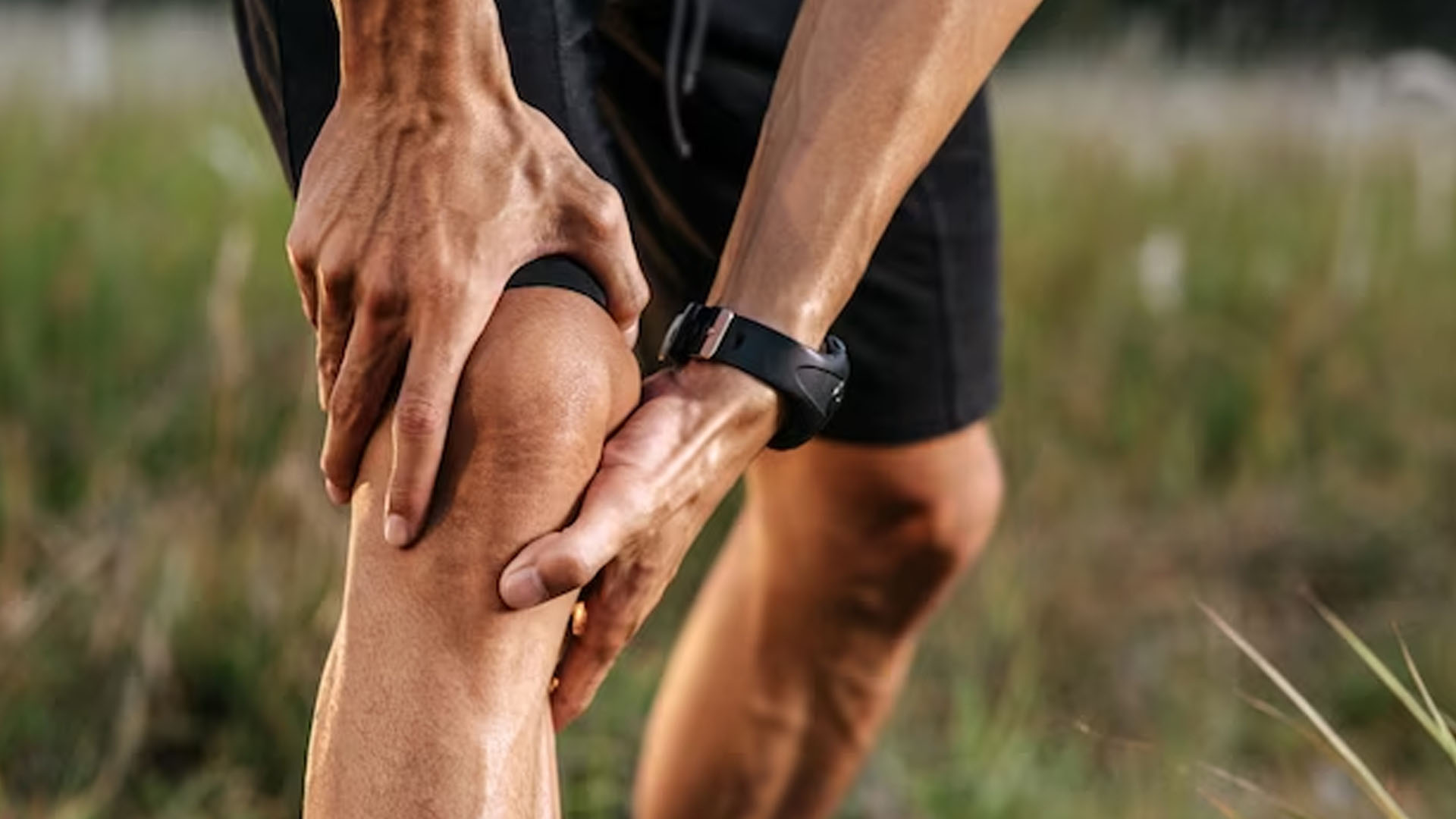 What are the Symptoms of Osteomalacia?