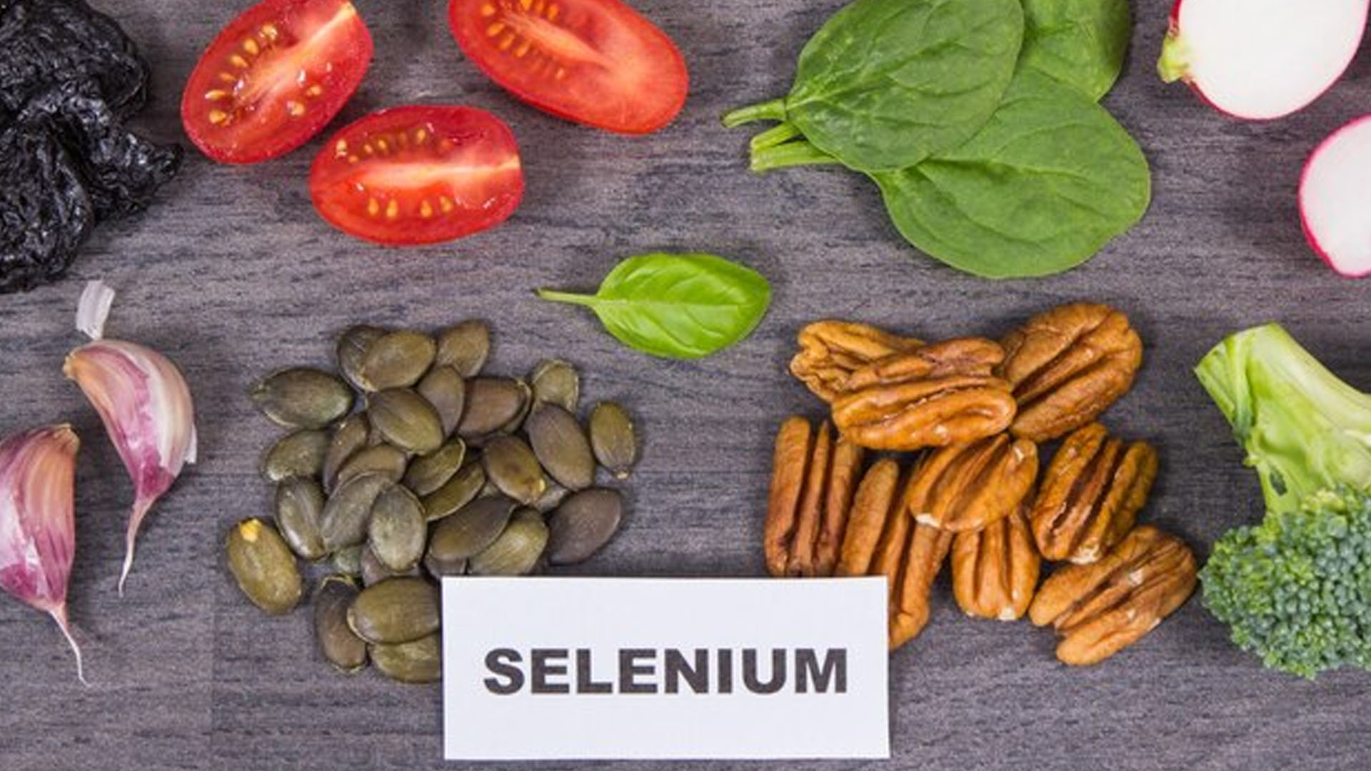 What are the Symptoms of Selenium Deficiency?