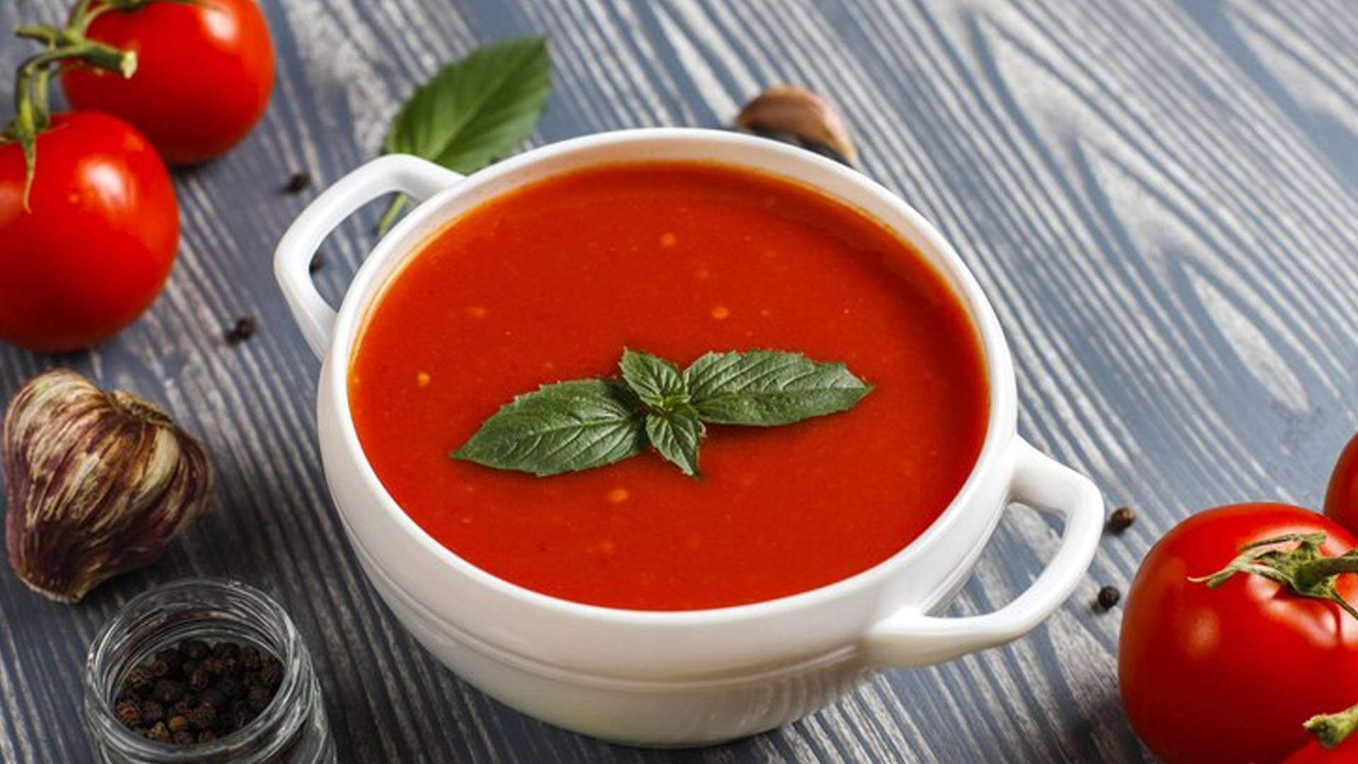 What are the Health Benefits of Eating Tomato Soup Daily?