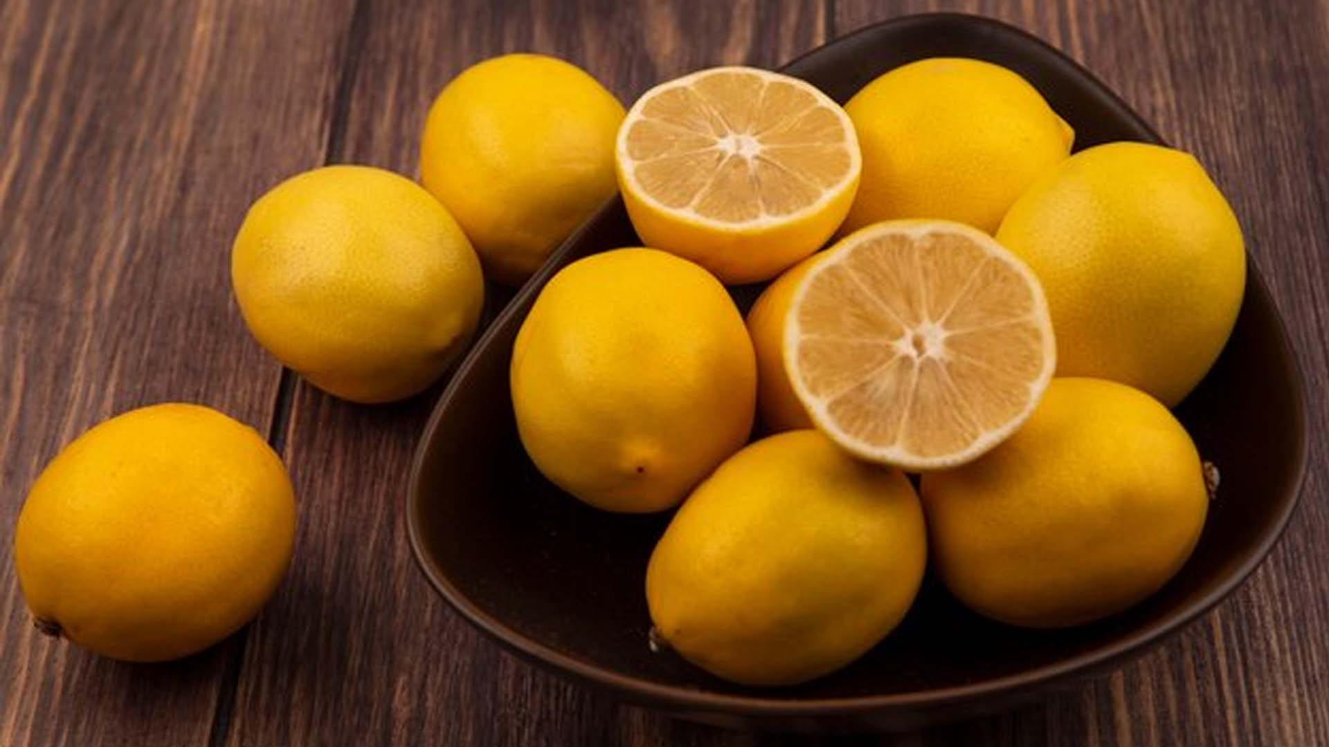 Fresh yellow Lemons