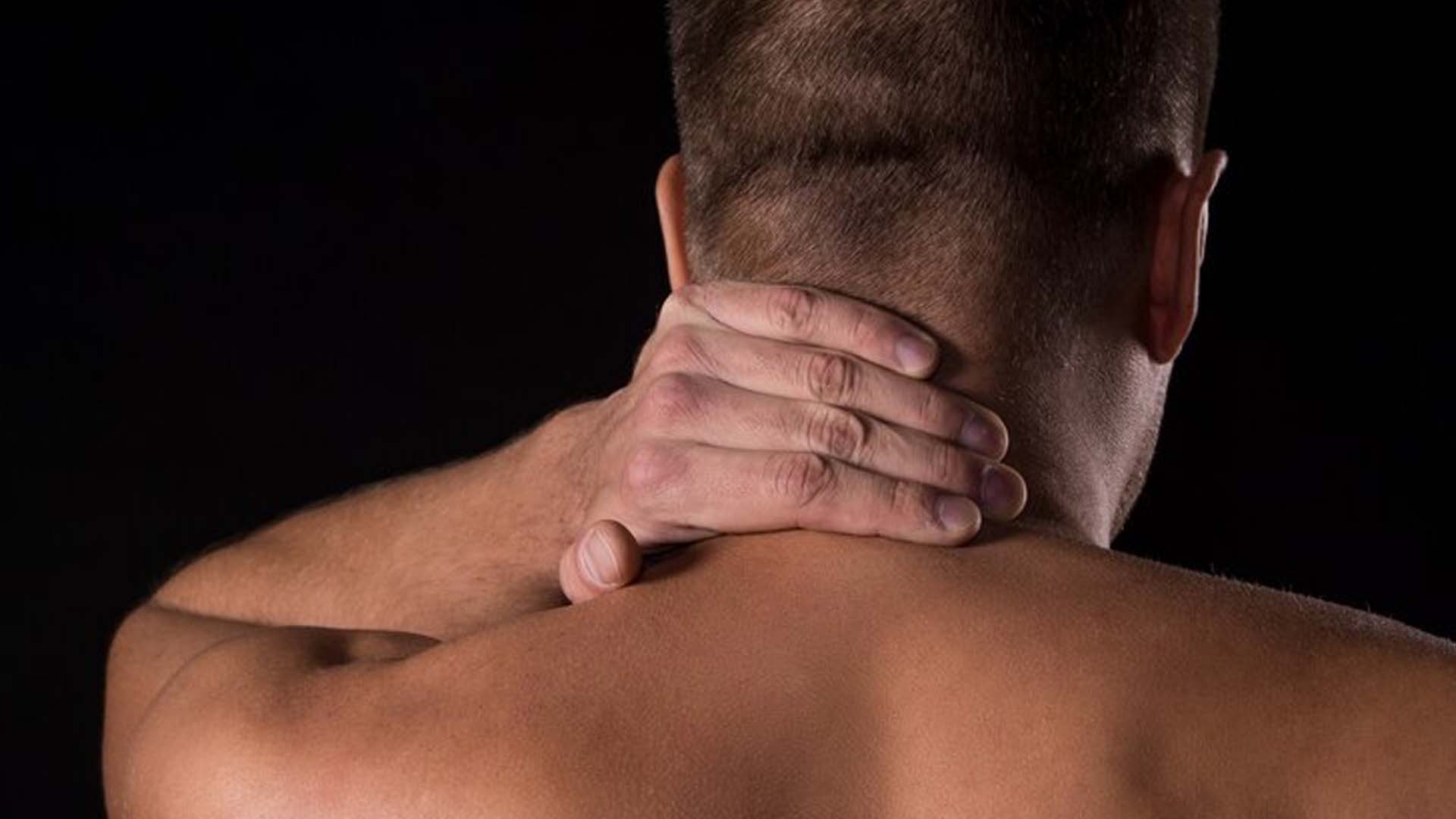 What are the Home Remedies to remove Darkness on the Neck?