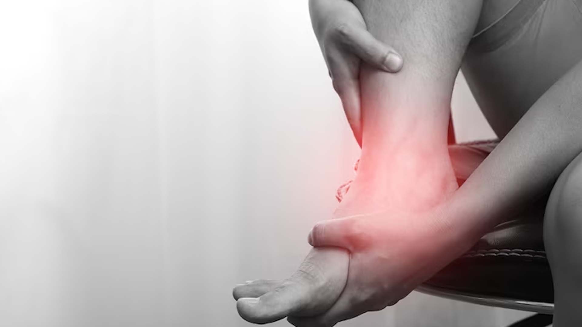 What are the Home Remedies to treat Sprain?