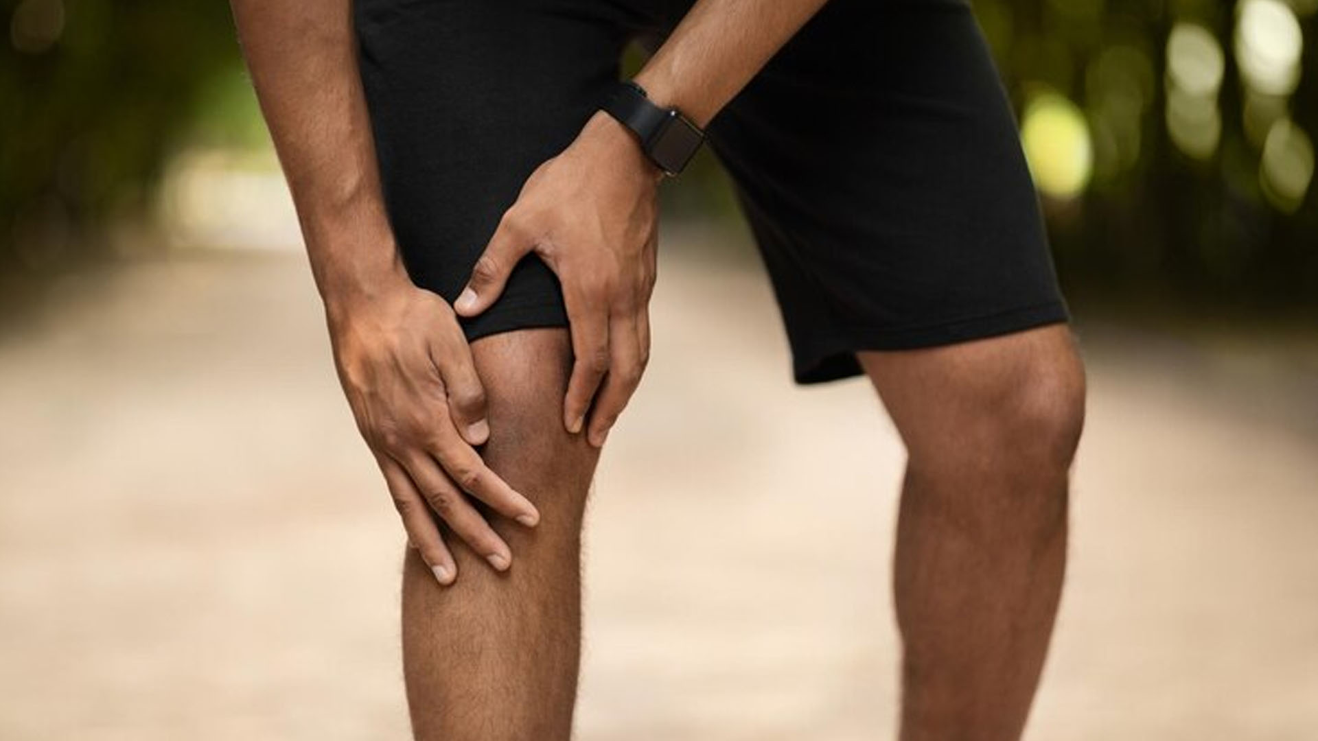 What are the Home Remedies for Dark Knees and Elbows?