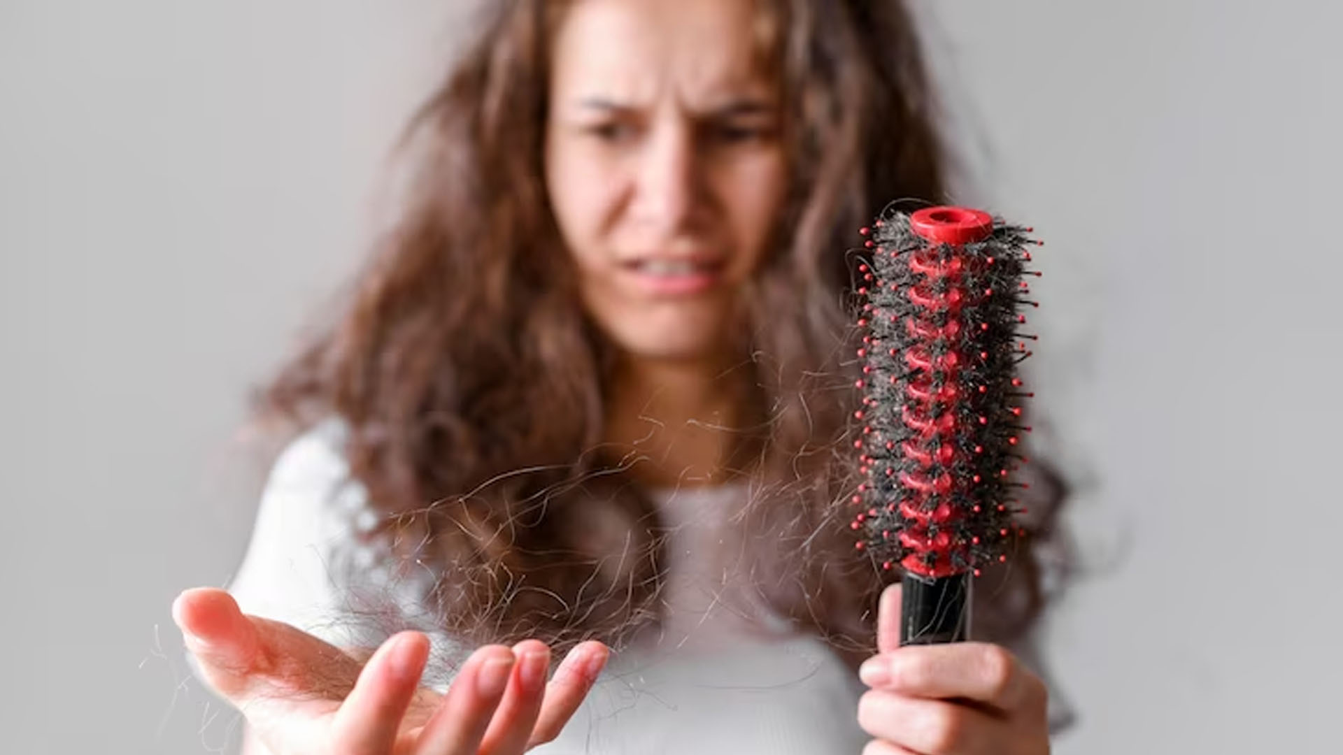 What are the Home Remedies to Prevent Hair Fall Caused by PCOS?